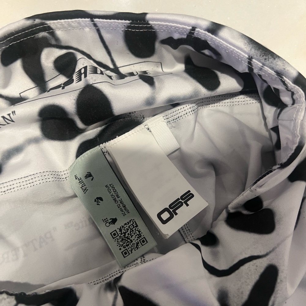 Off White Athletic Set Worn Once - image 4